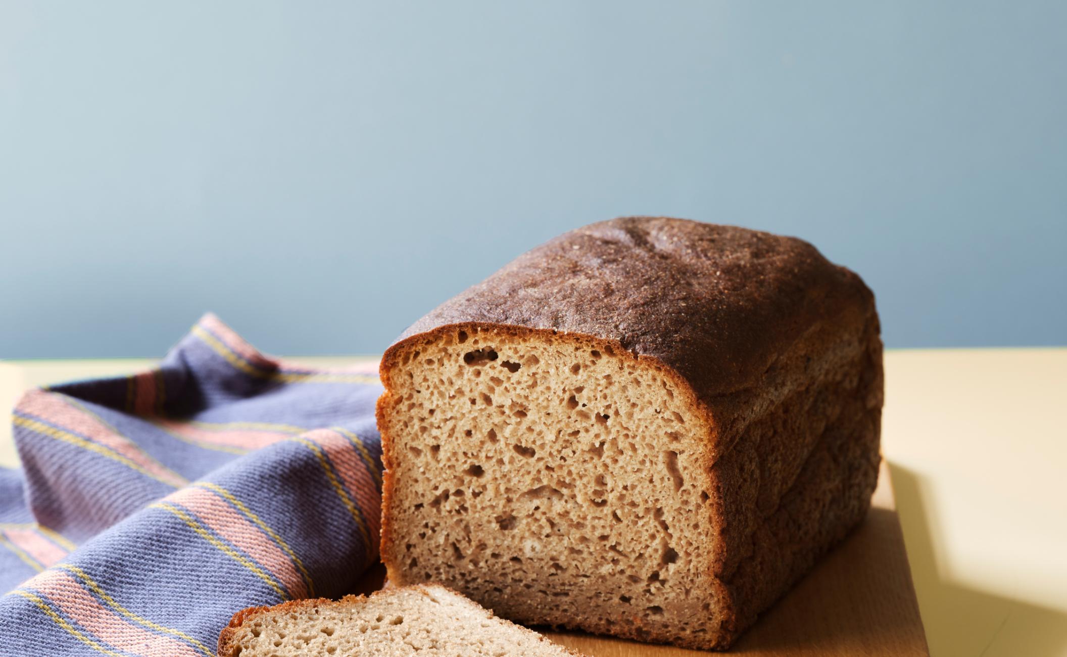 Hjemmebagt rugbrød uden kerner